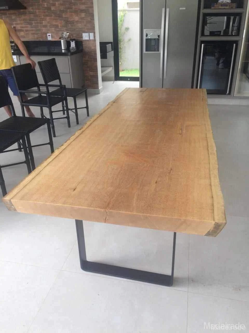 Mesa Rustica de Jantar Abapã 10 lugares - Madeira Maciça de Pequiá com Pés de Ferro Tubular Pretos 250x100 - Image 3