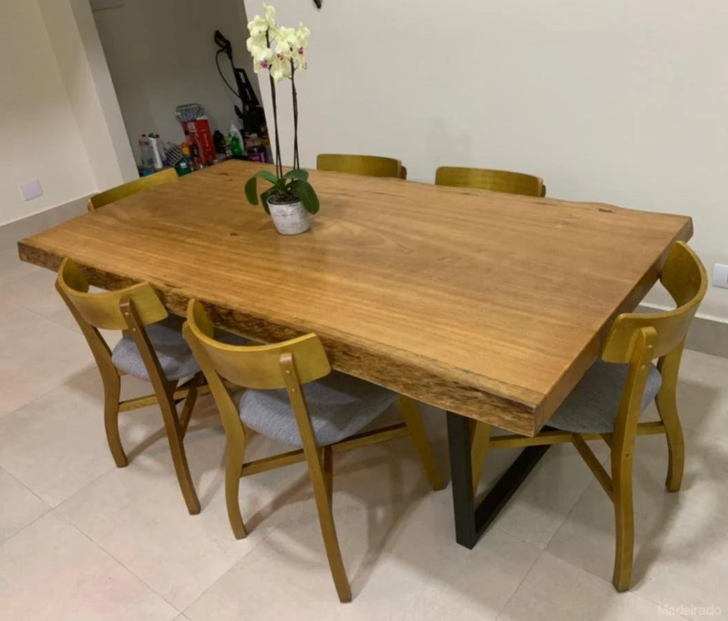 MESA GRAUÇÁ - MESA DE MADEIRA RUSTICA MACIÇA DE PEQUIÁ 8 LUGARES 180 X 90 - Image 3